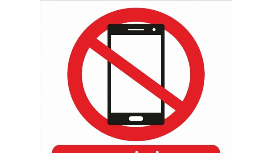 Öğrencilerimizin, okulda cep telefonu kullanması yasaktır.